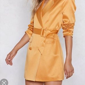 Nasty gal trailblazer blazer dress in yellow gold shimmer metallic size US2